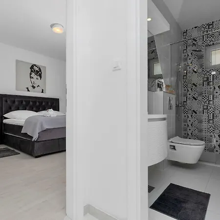 Morpheus Apartment *